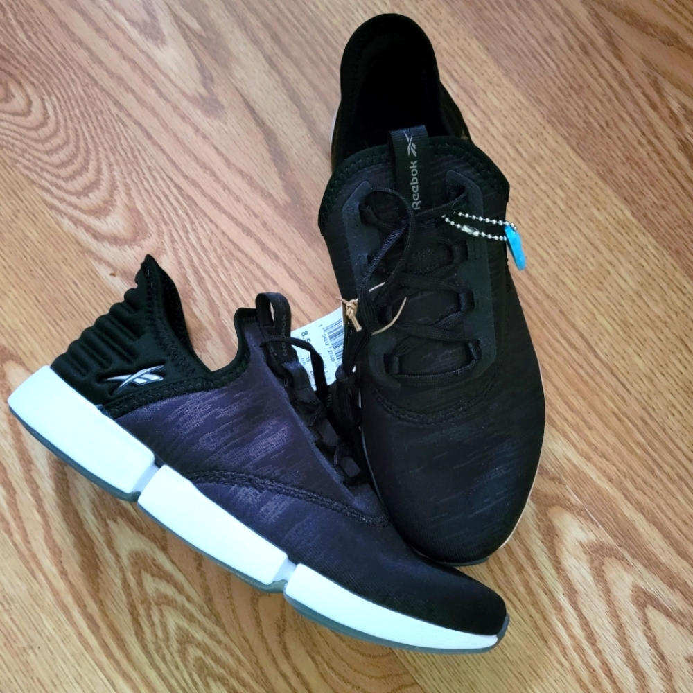 Brand new reebok shoes